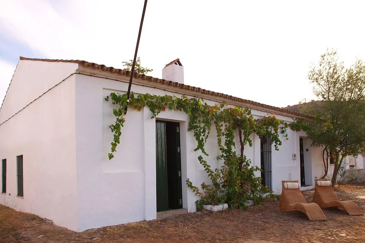 Country house Casa Del Ingeniero , Alberca 4 Hab 8 Pers 3 Chimeneas Con Horno Guest House Puerto de la Laja Spain