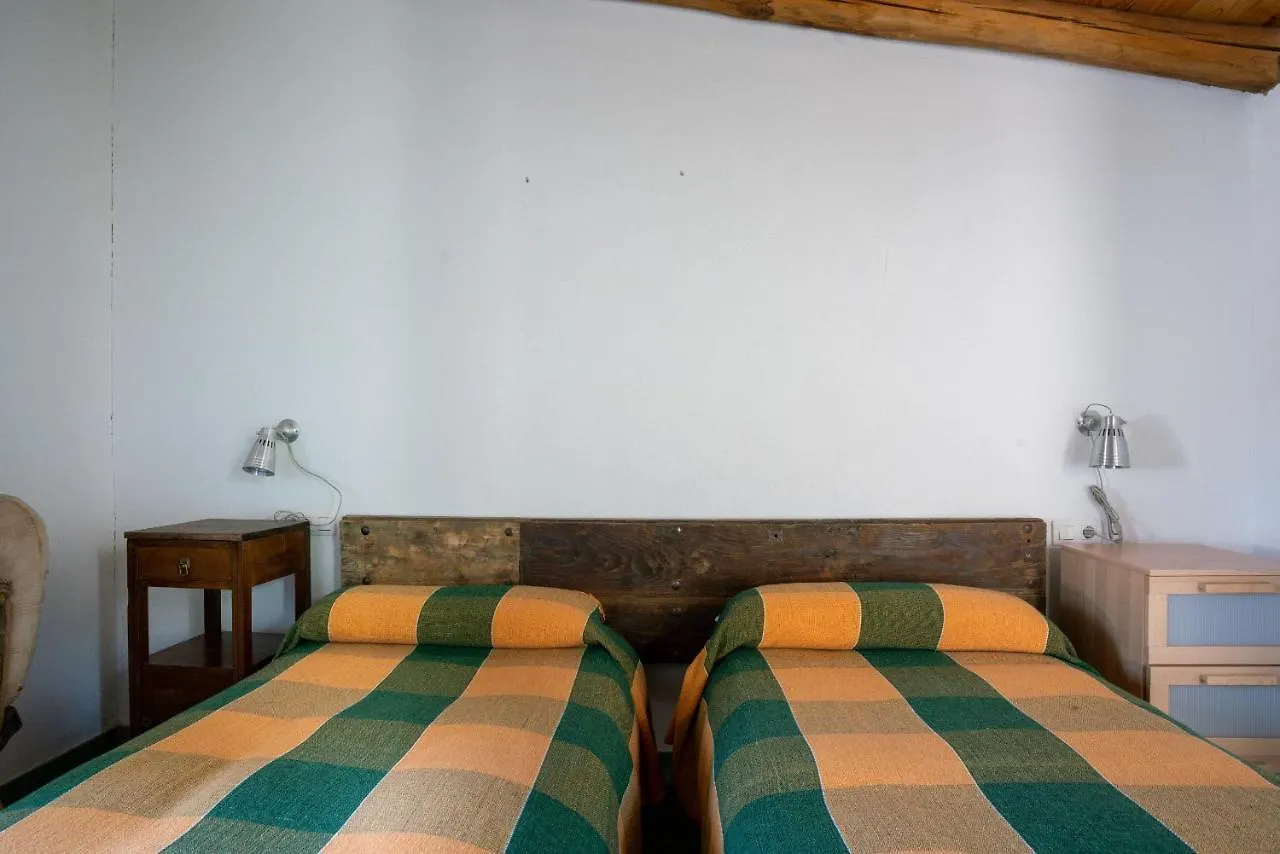 Casa Del Ingeniero , Alberca 4 Hab 8 Pers 3 Chimeneas Con Horno Guest House Puerto de la Laja Spain
